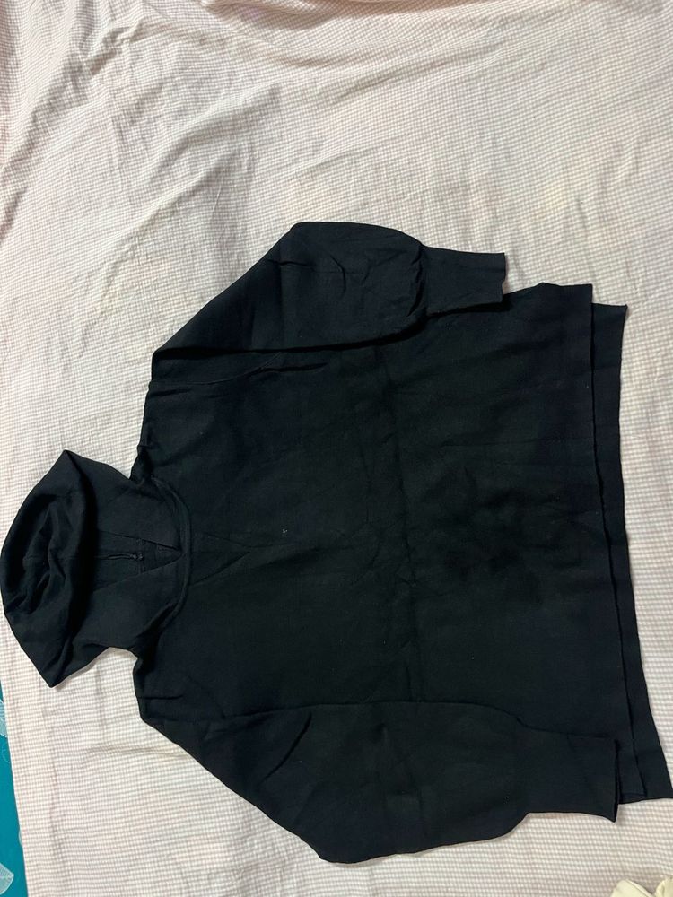 Black Hooded Pullover Sweatshirt