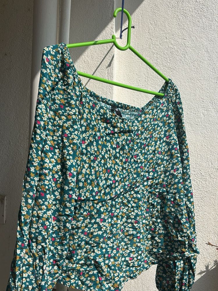 Floral Print Long Sleeve Top