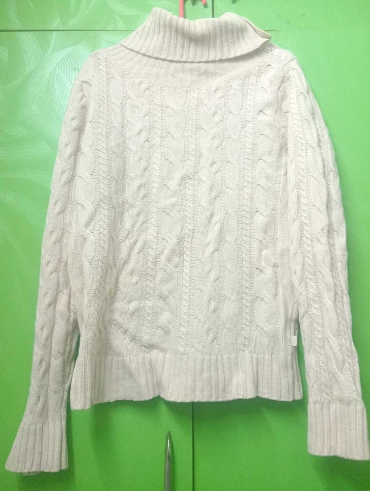 sweater very beautiful and unique