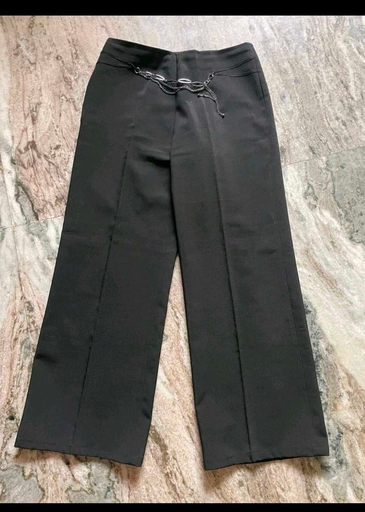 Chic Black Wide-Leg Pants with Chain Detail
