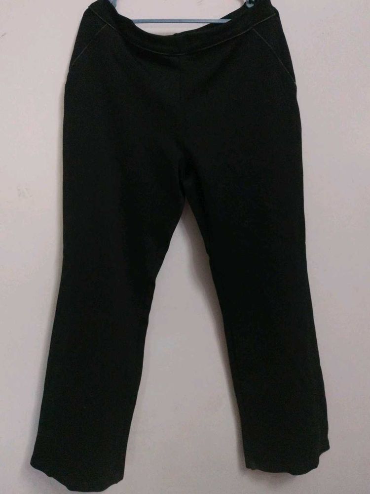 Black straight pant