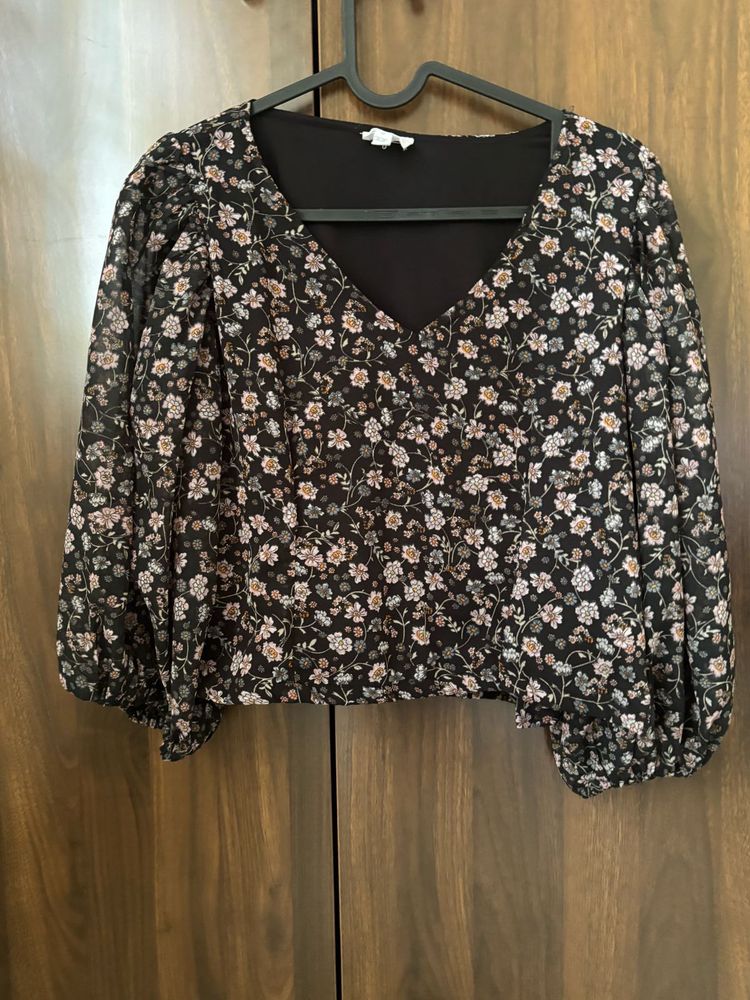 Floral Print V-Neck Crop Top