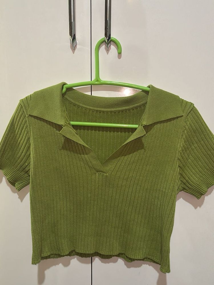 Green crop top