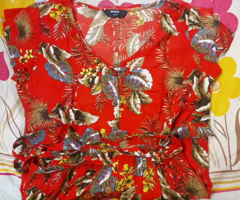 Pretty Women's Casual Dress (Never Worn)