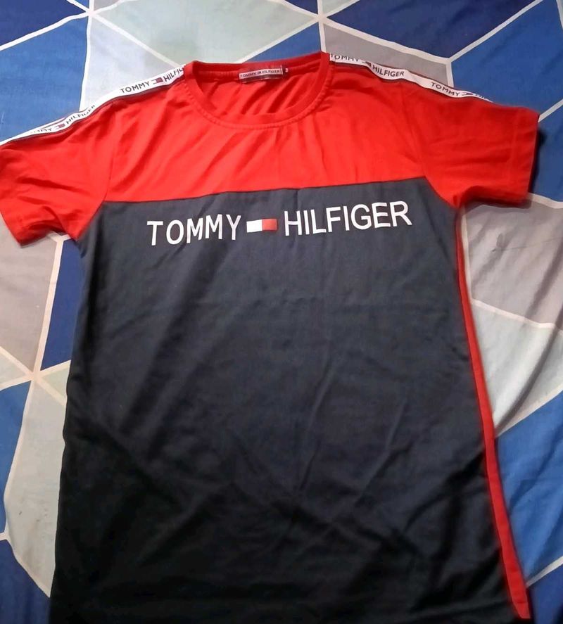 Tommy Hilfiger T-Shirt