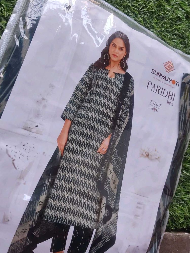 Suryajyoti Paridhi Kurta Set / readymade