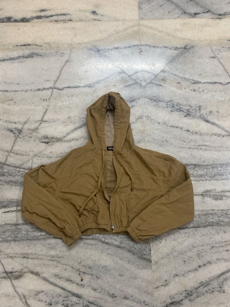 Stylish Cropped Hooded Jacket