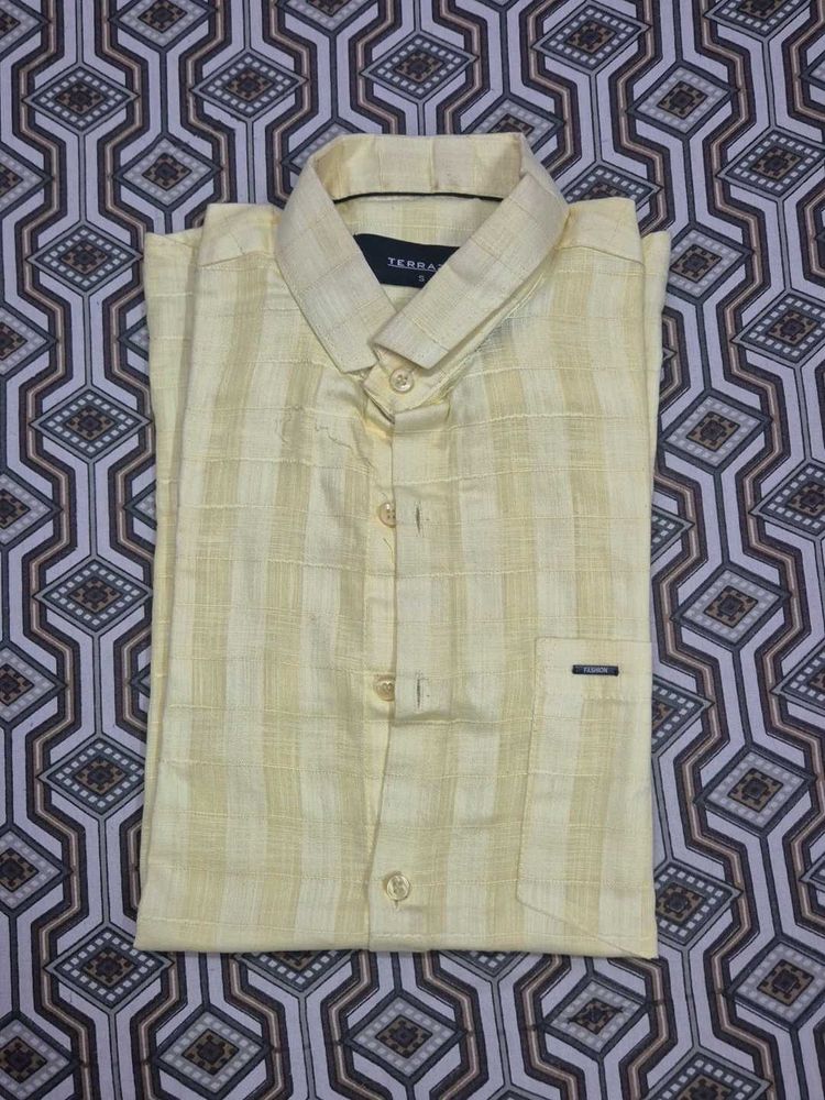 casual shirt