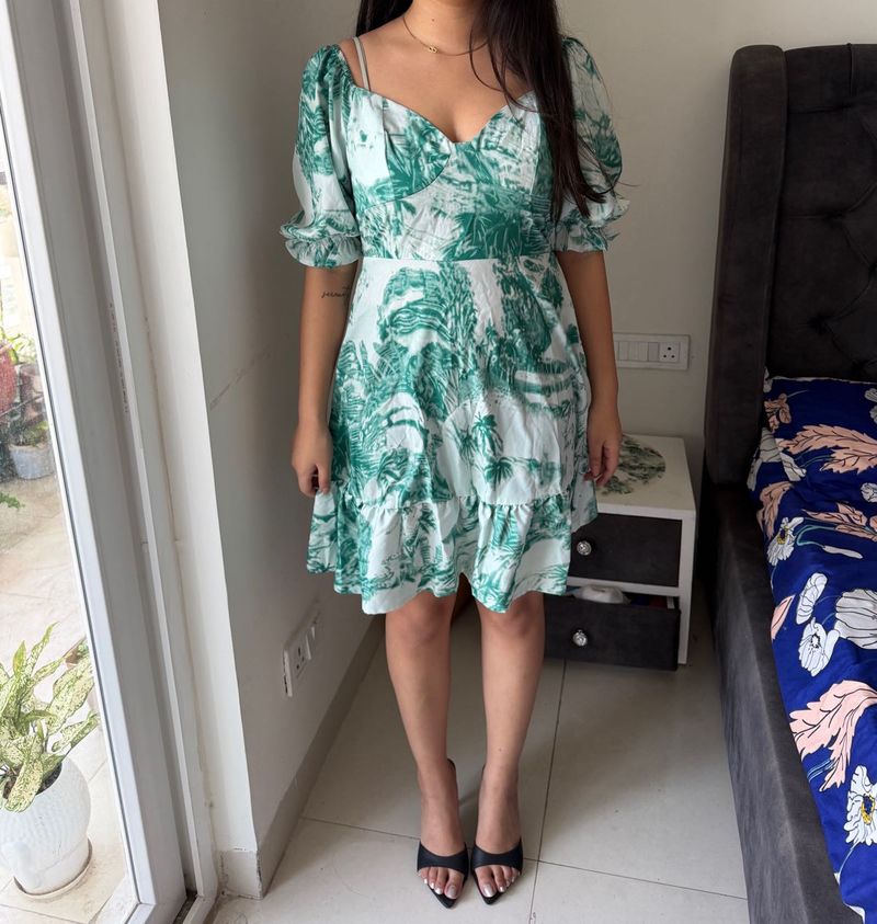 Chic Tropical Print Dress