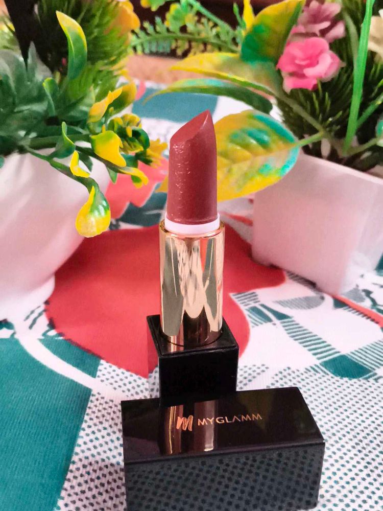 MyGlamm Manish Malhotra Hi-Shine Lipstick regal cr