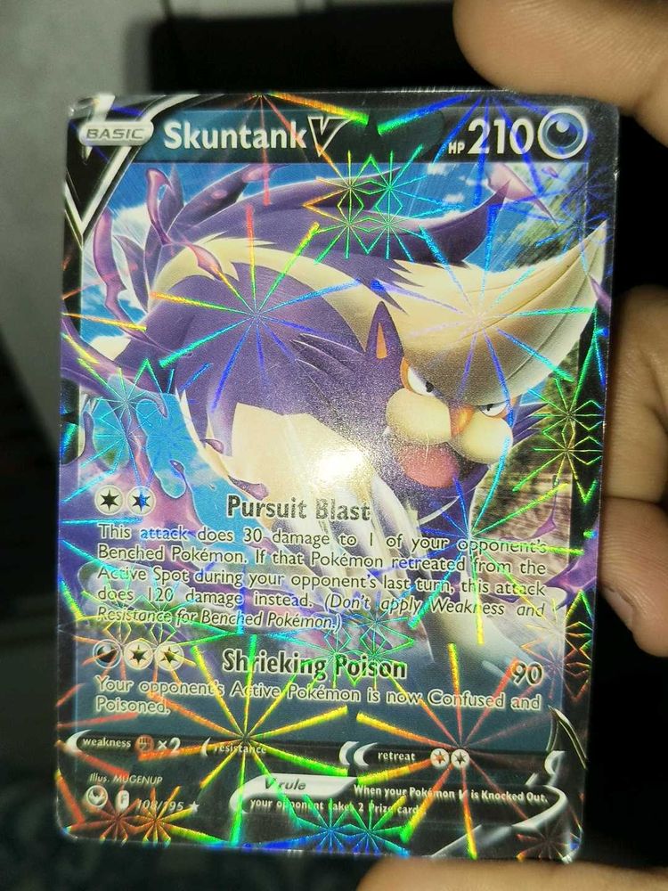Skuntank V Pokemon Card
