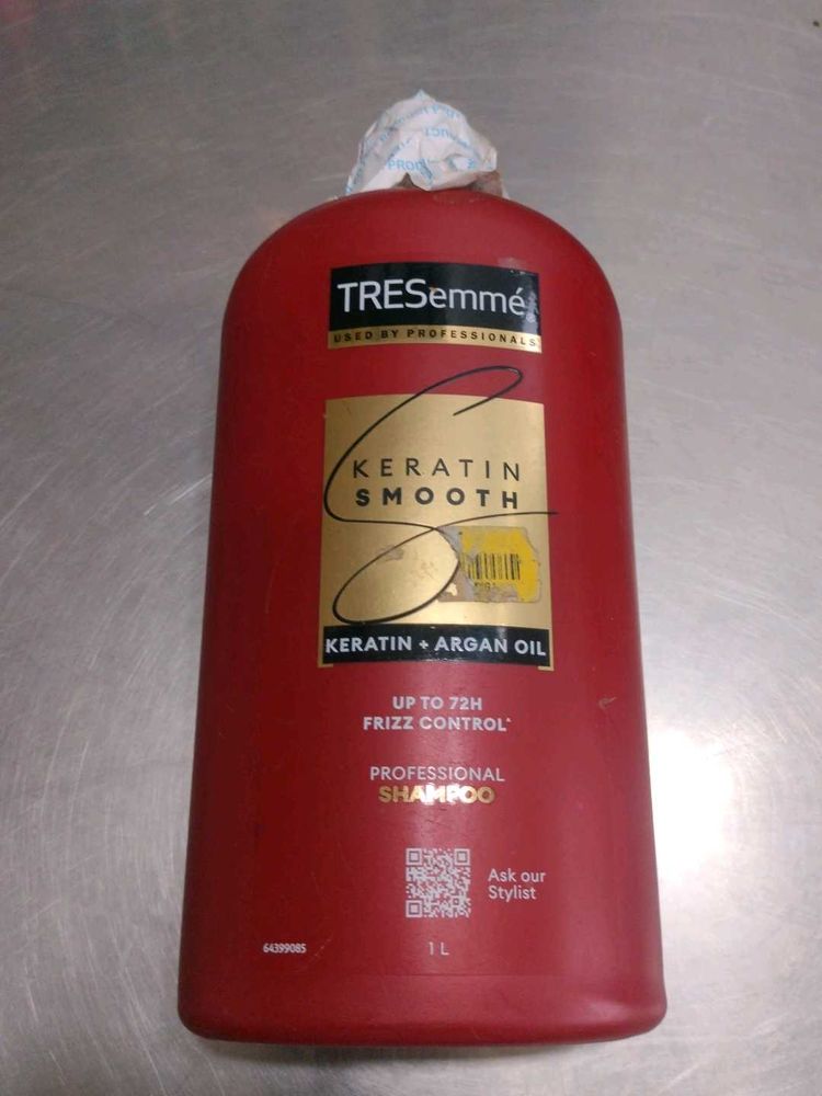 Tresmee Shampoo 1L (1+1) Free