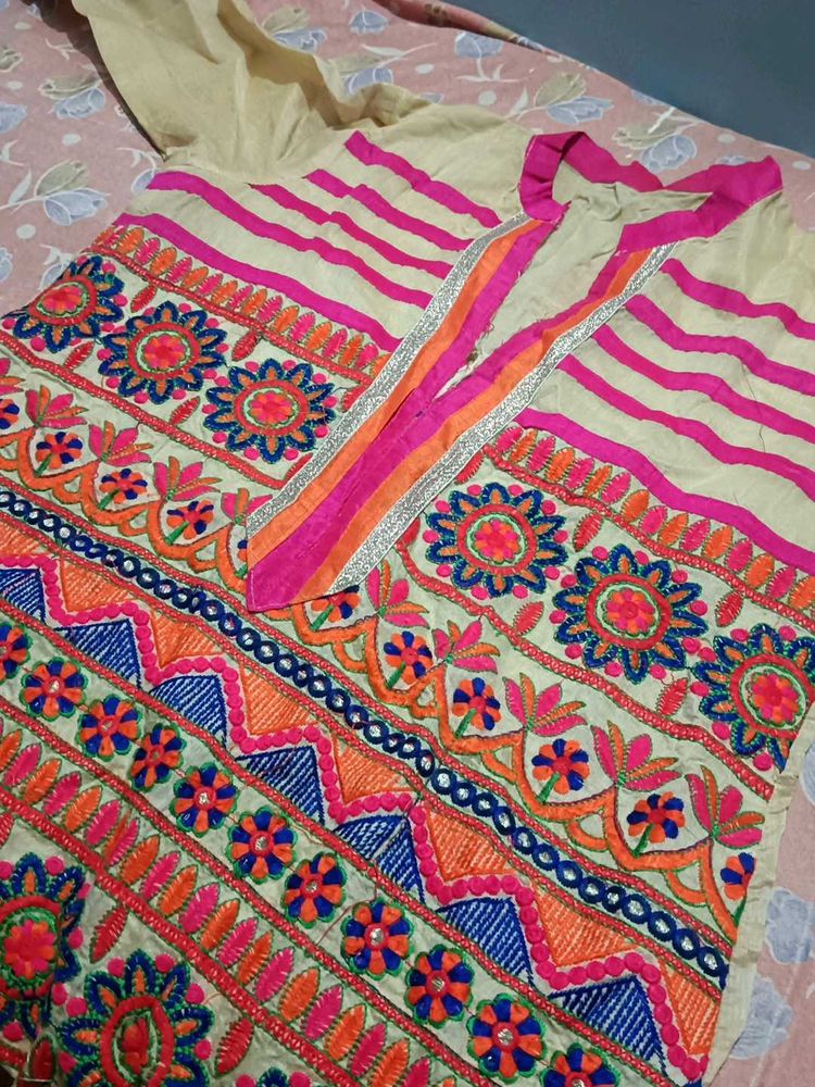 Embroidered Kurta Set
