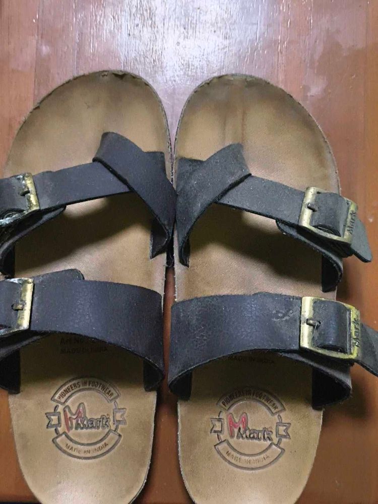Comfortable Black Sandals 🩴