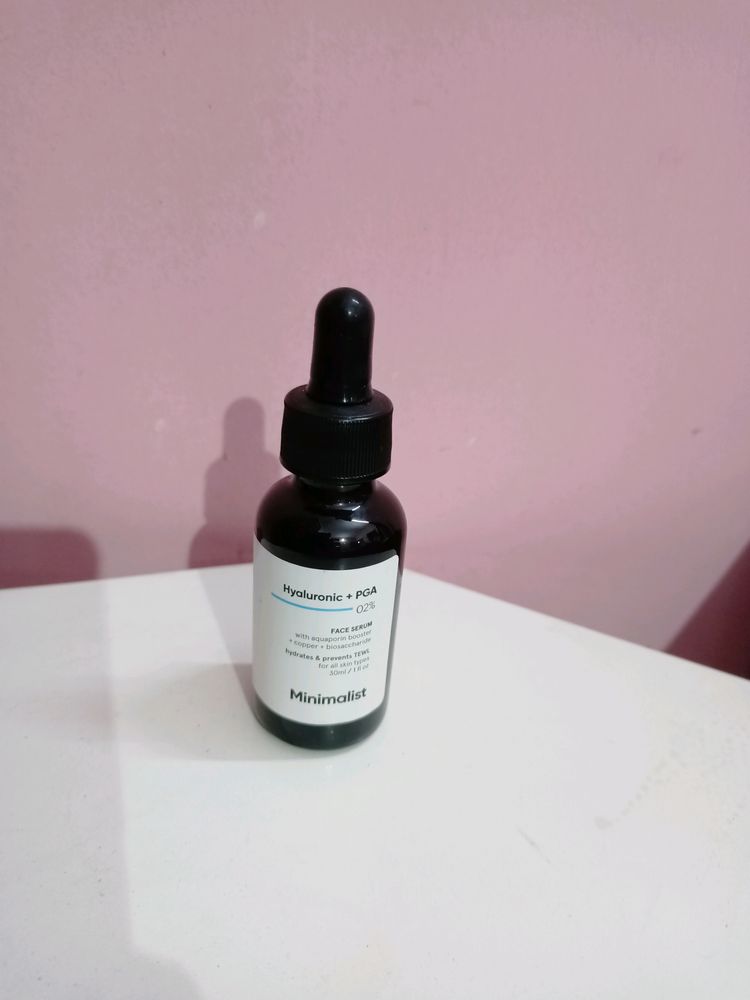 Minimalist Hyaluronic Acid Serum