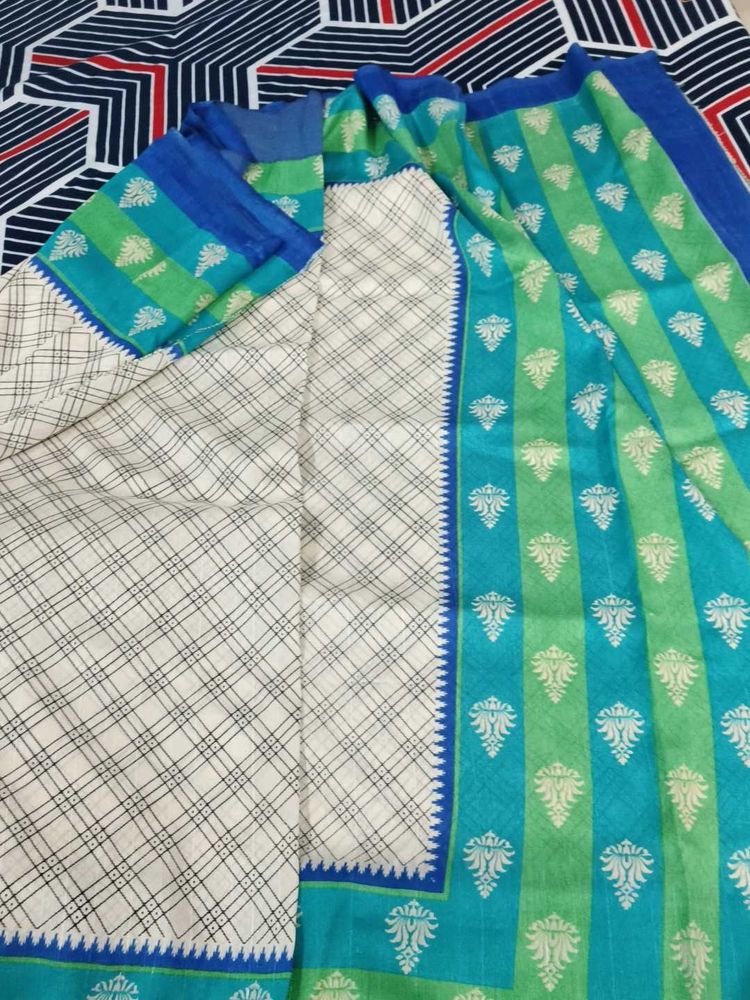 Beautiful Saree with Blue &amp; Green Stripes