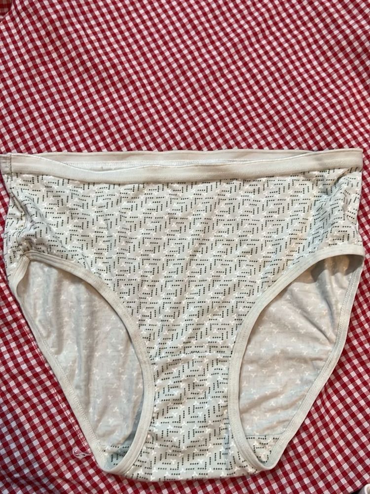 💗🫒Combo -2 Cotton Comfortable Printed Briefs