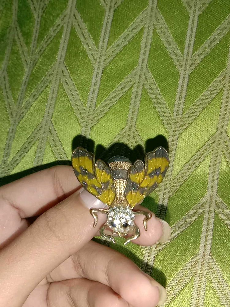 Unique Bee Brooch Pin for Unisex