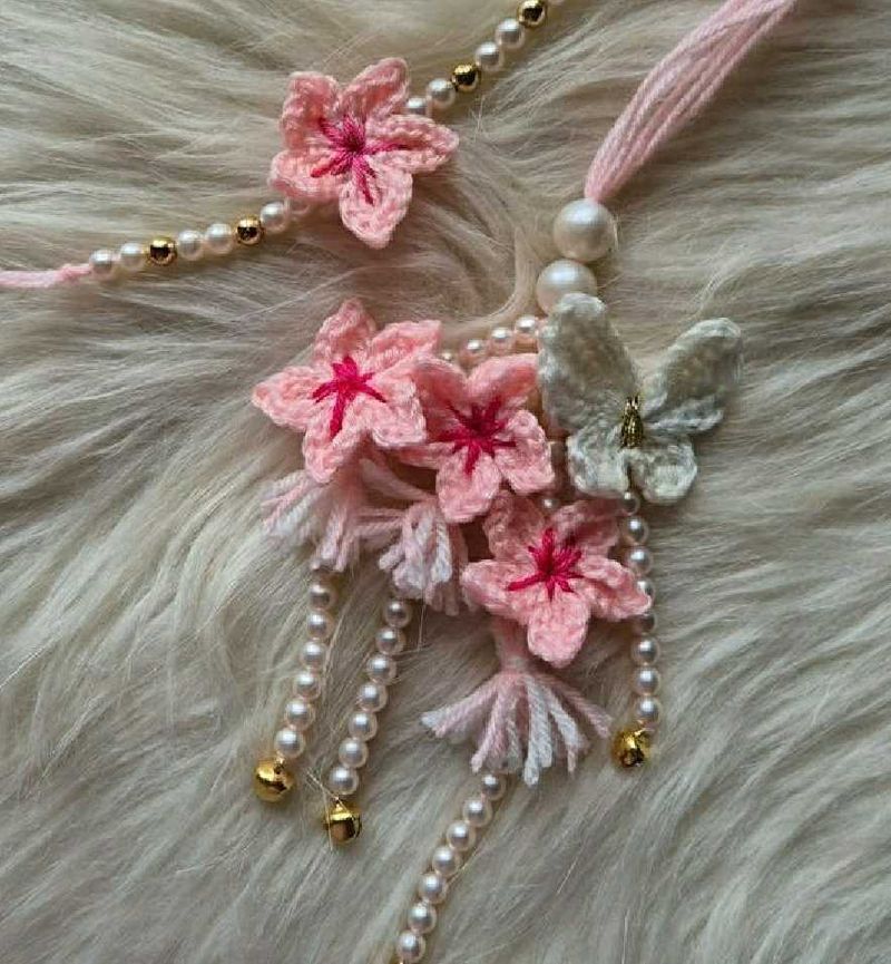 Handmade Floral Pearl Necklace