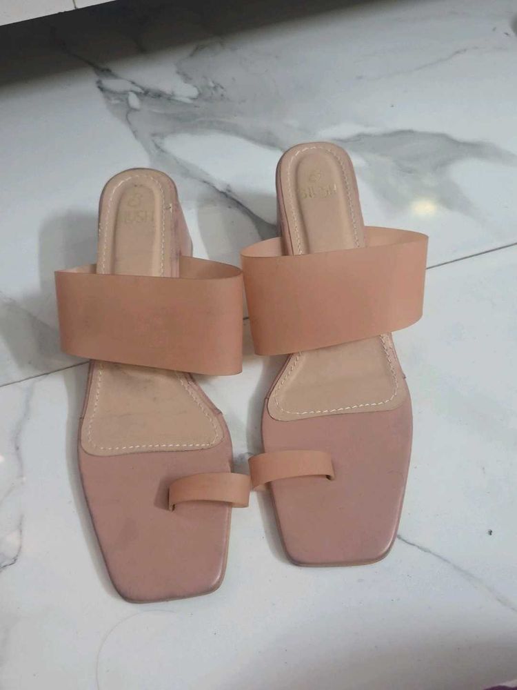 Stylish Pink Flat Sandals
