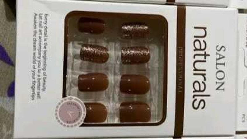 Press-On Nails12 pcs brown colour 🤎