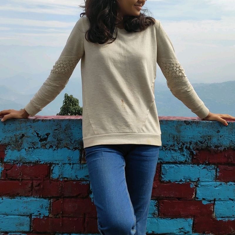 White Simple Embroidery Top