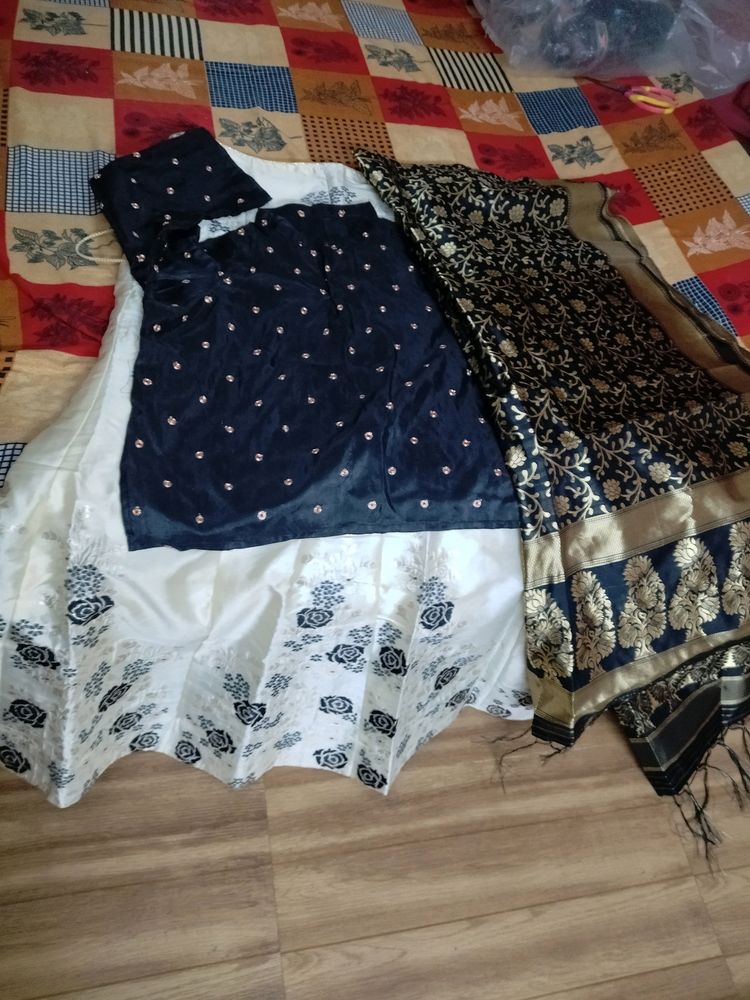 Banarsi Lahnga Set