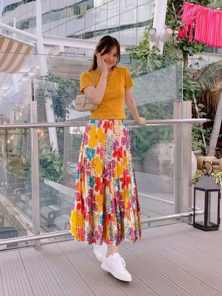 Mustard Ribbed Top &amp; Multicolor Floral skirt
