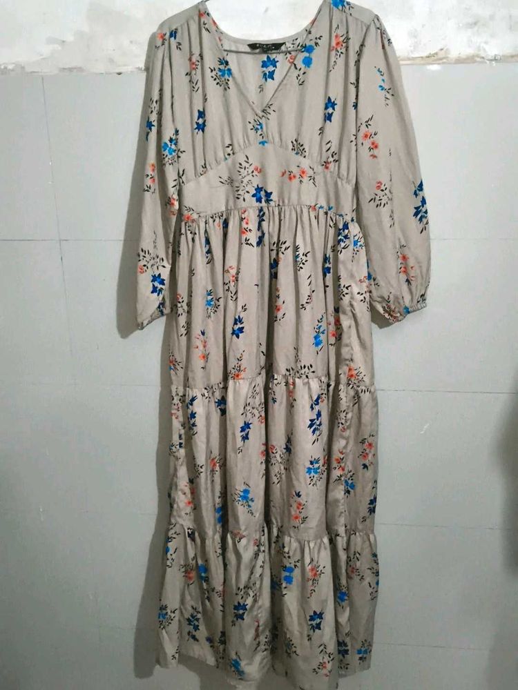Flowy Floral Print Maxi Dress