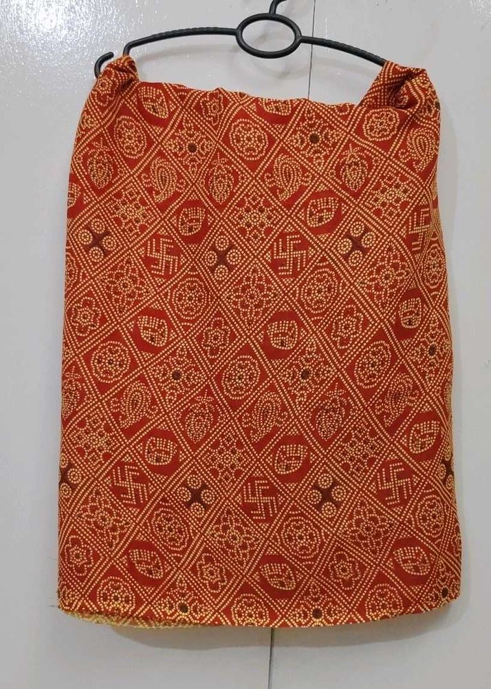 Red &amp; Gold Bandhani Saree
