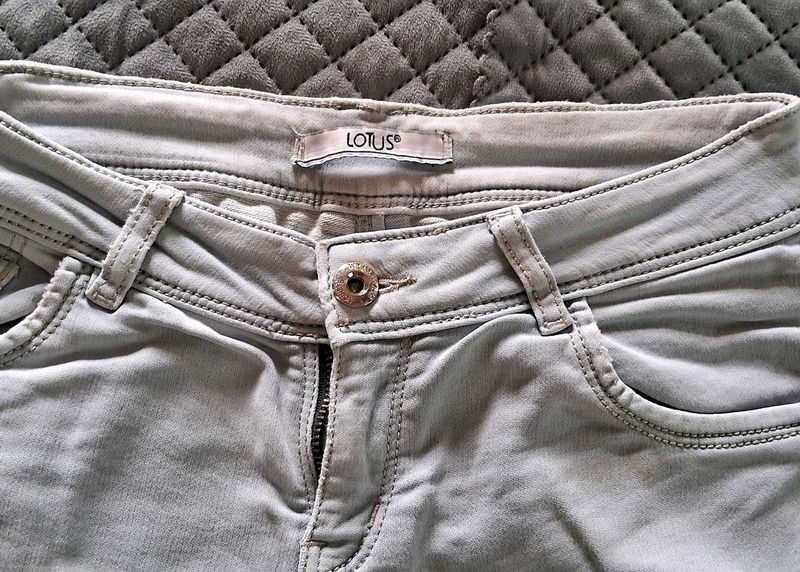 Lotus Jeans