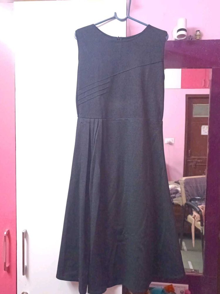Elegant Black Dress
