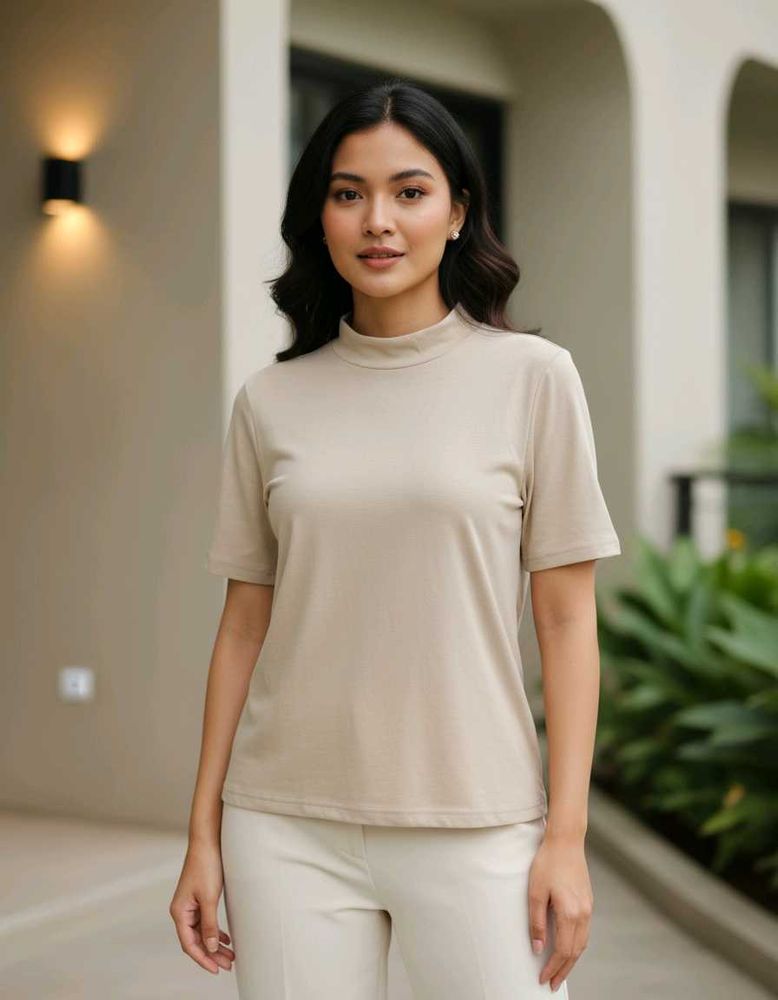 Women's Mock Neck T-Shirt