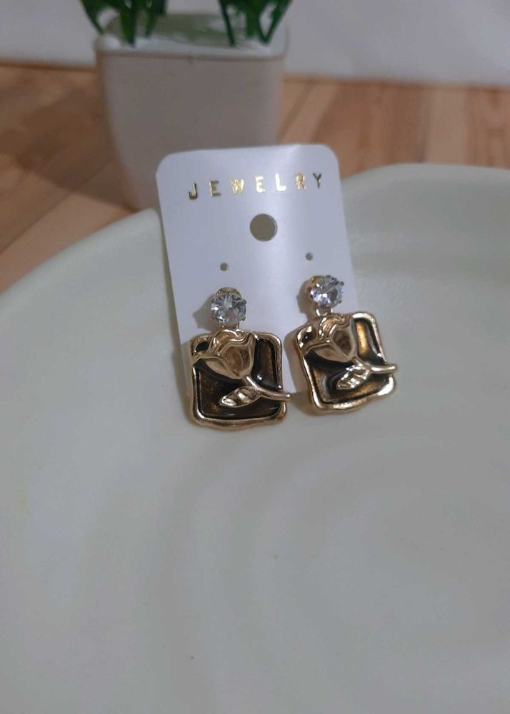Elegant Rose Square Anti Tarnish Earrings