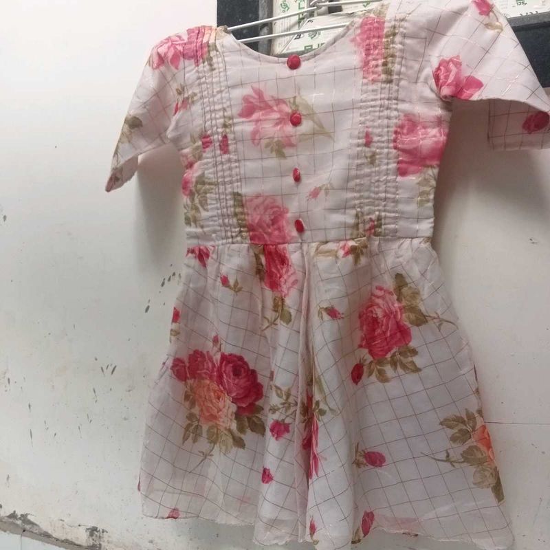 Beautiful Floral Print Kurta