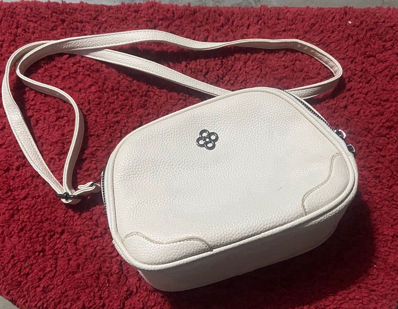 Elegant White Crossbody Bag