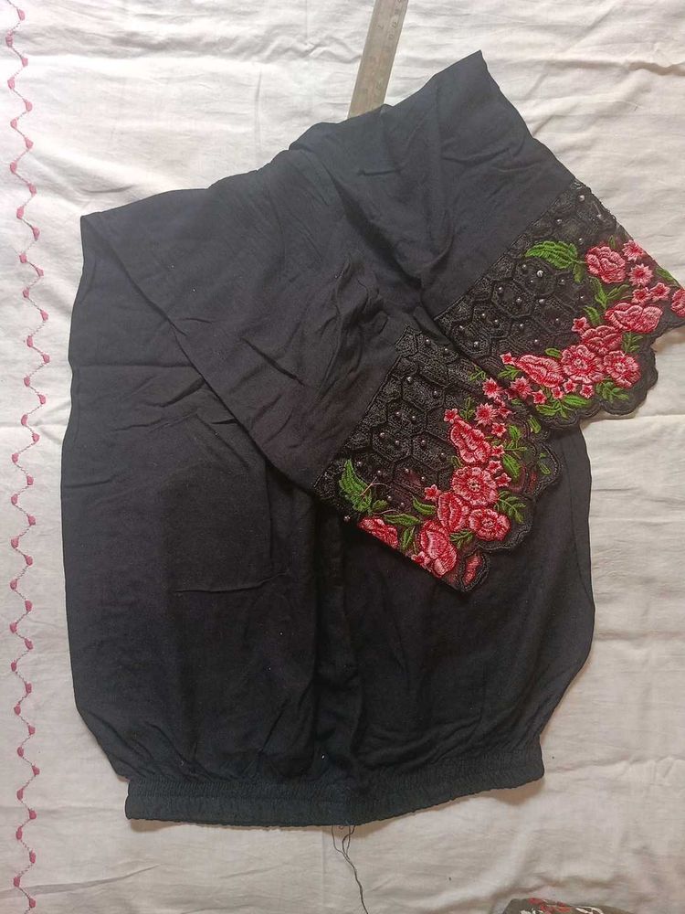 Embroidered Black Pants