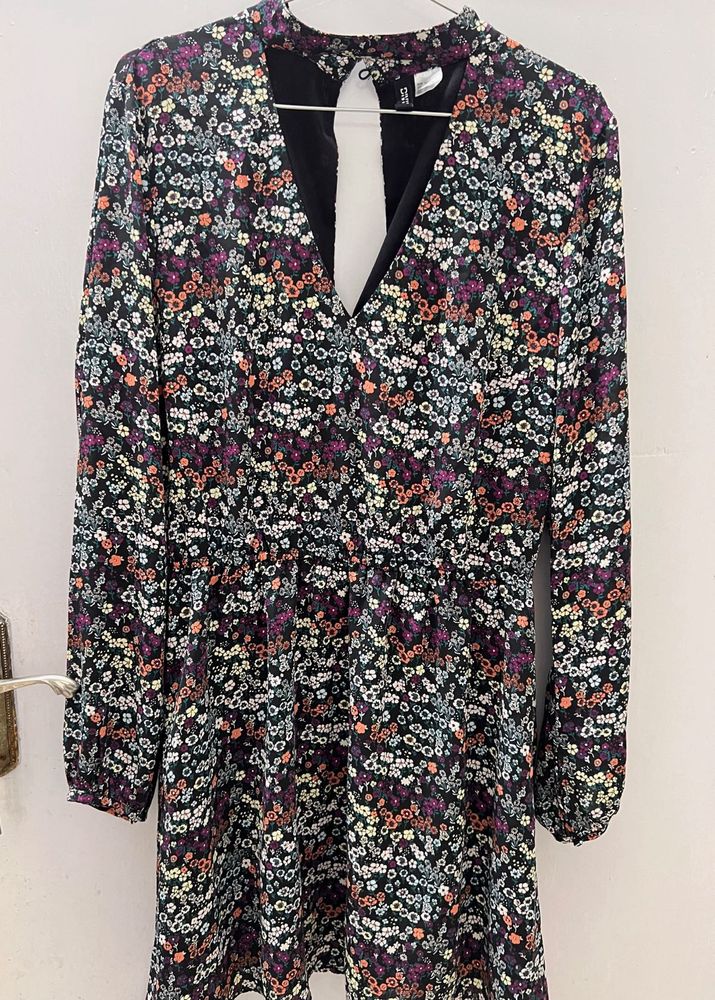 Chic Floral Print Long Sleeve Dress