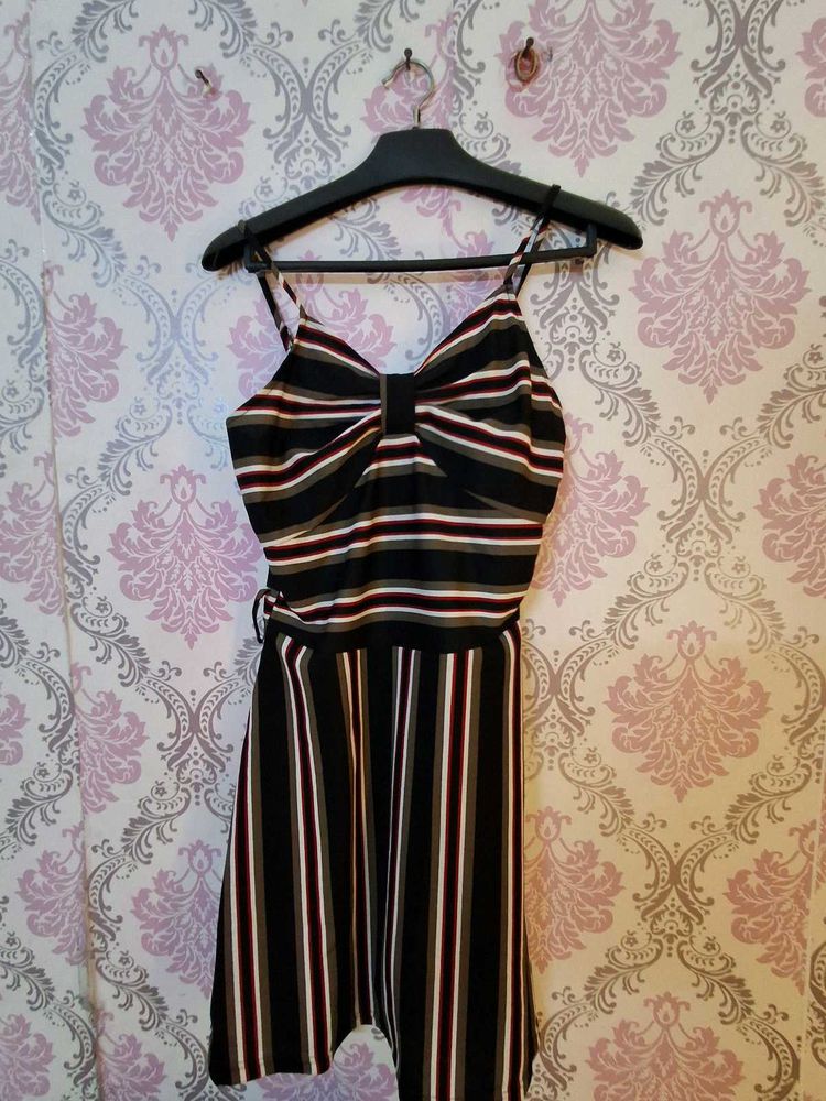 Striped dress with Bow Detail
