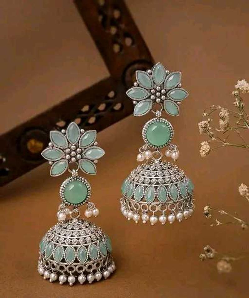 Elegant green Jhumka Earrings