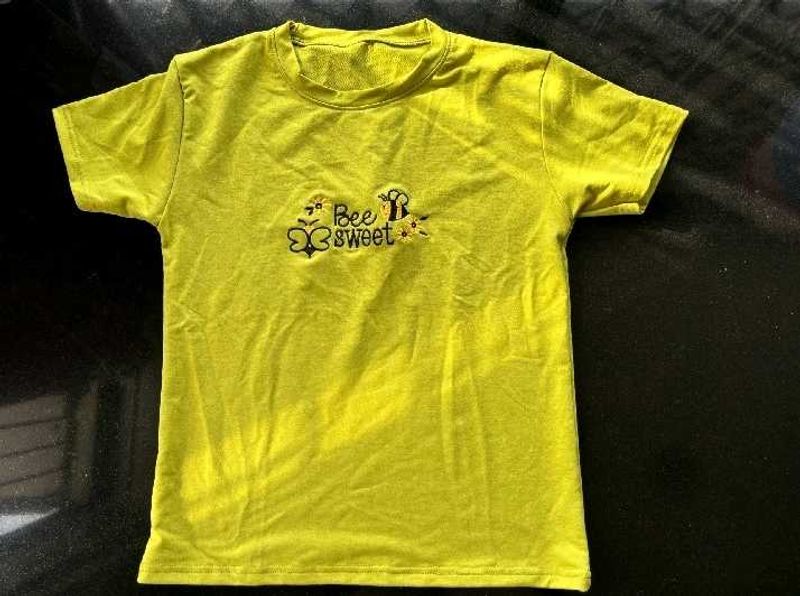 lime green 💚 t shirt 👕